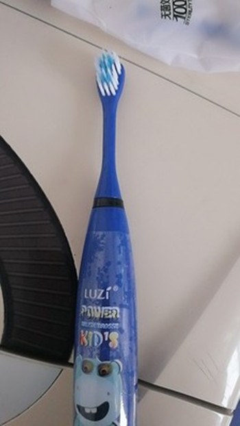  綠姿電動牙刷好不好好用嗎多少錢，兒童電動牙刷親測(價格僅9.9)